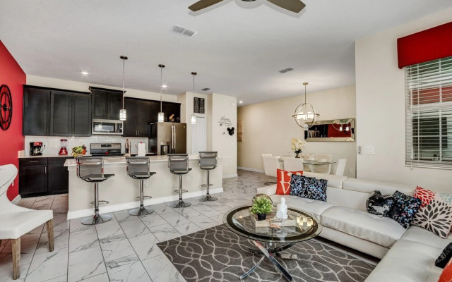 Windermere Villa Storey Lake 4