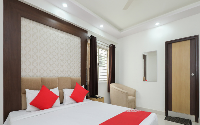 OYO 12544 Varcity Twin Towers