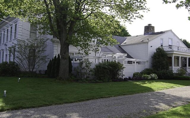 Captain Stannard House Bed and Breakfast Country Inn