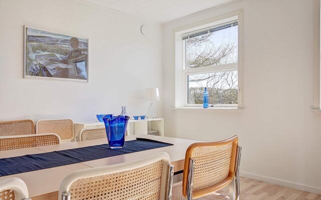 8 Person Holiday Home in Rø Gudhjem