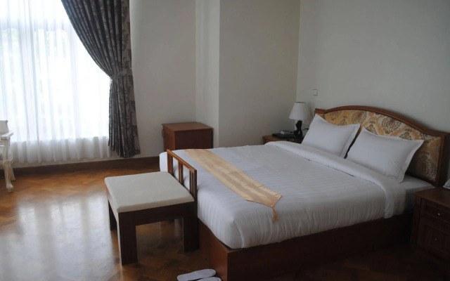 Myitkyina Plam Spring Resort Hotel