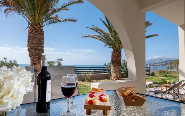 Atalanti Seaside Junior Suites