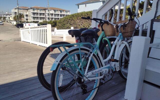 Sandpeddler Inn & Suites