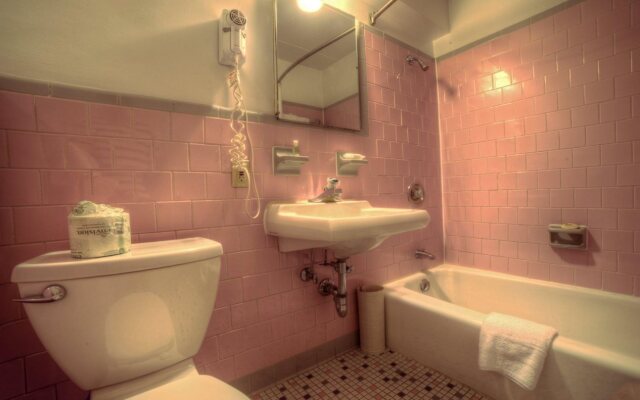 Americana Hotel