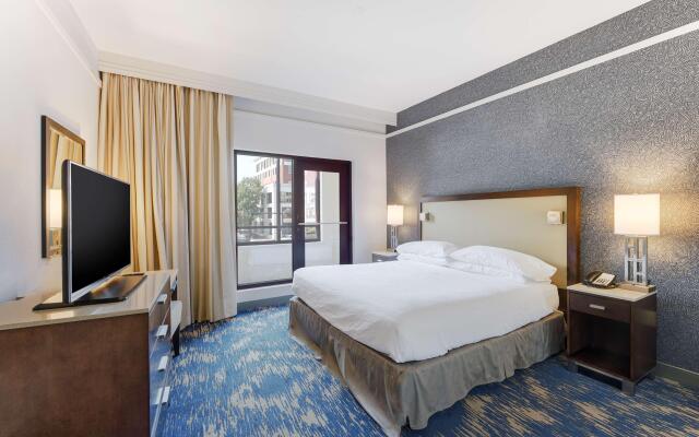 Embassy Suites by Hilton Alexandria Old Town