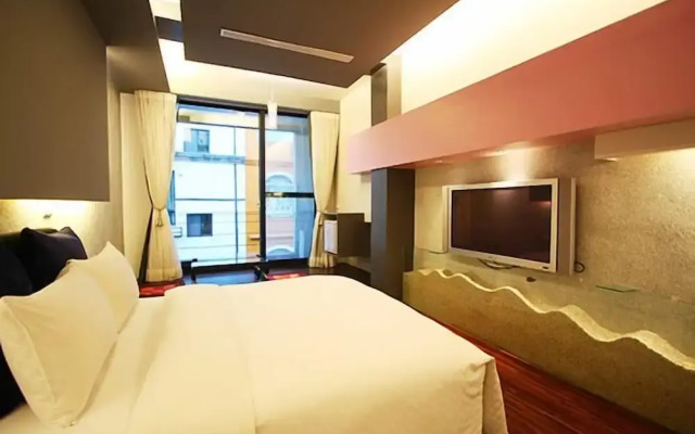 Gold Sandy Beach Hotel