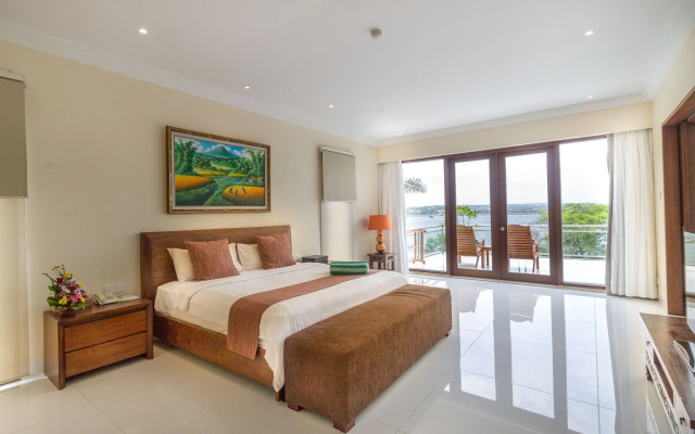 Peninsula Bay Resort