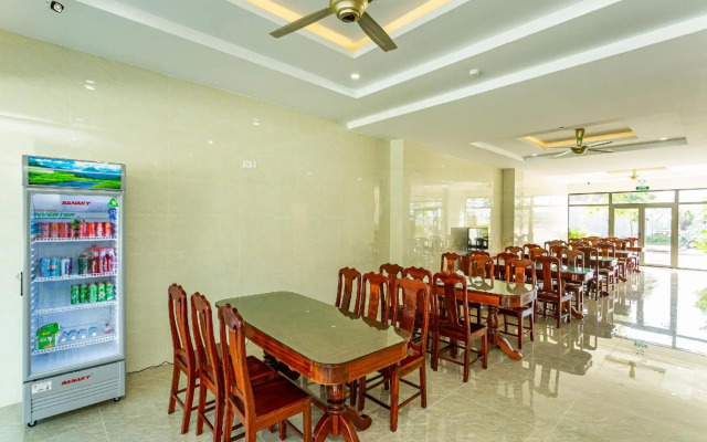 Mai Hùng Hotel