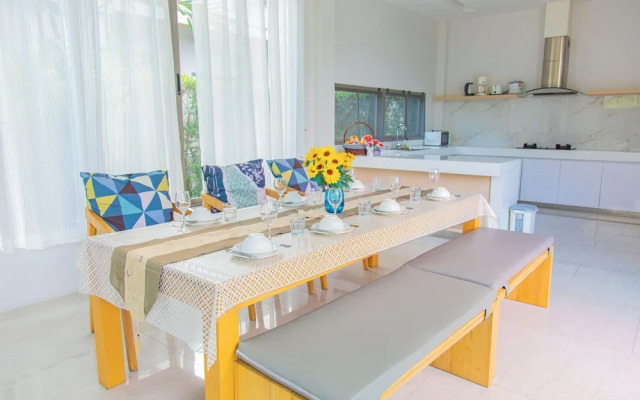 Alhambra Pool Villas & Pool Access Rooms