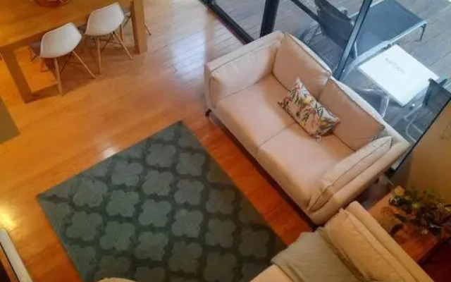 South-West getaway! Pool, tennis & Foxtel