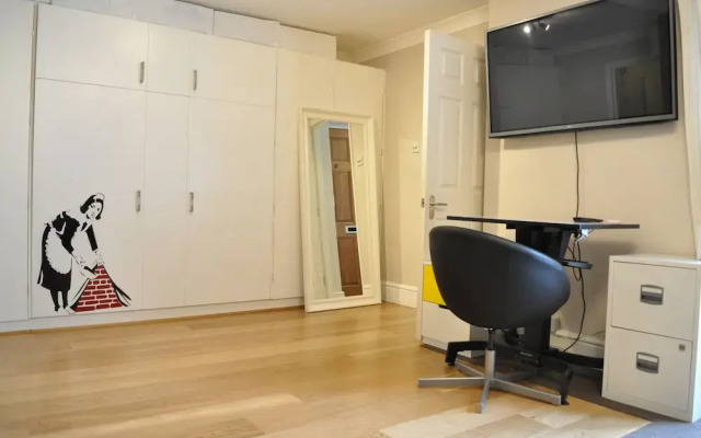 Studio Apartment Close to Hyde Park