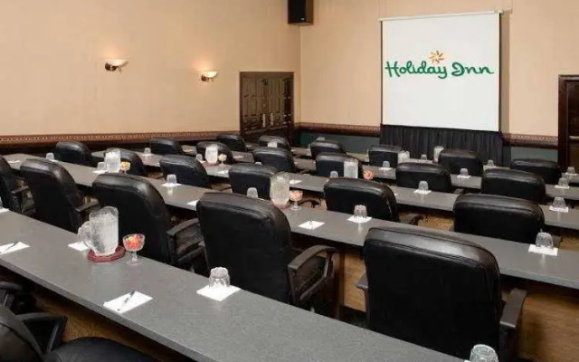 Holiday Inn Select North Dallas