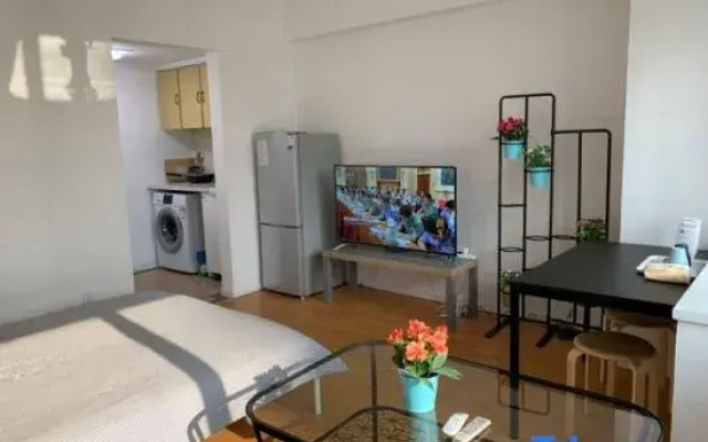 iNestin Shanghai Apartment (Lujiazui)