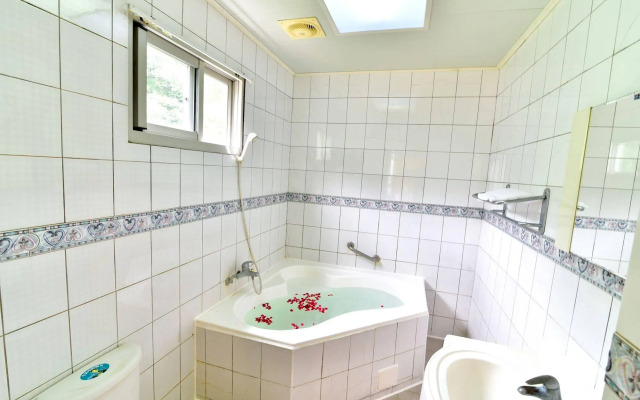 Jenq Yang Hotspring Hotel