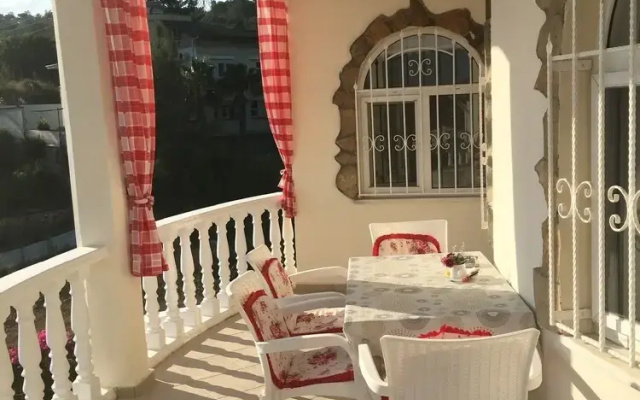 Stunning 4-bed Villa in Avsallar, Alanya