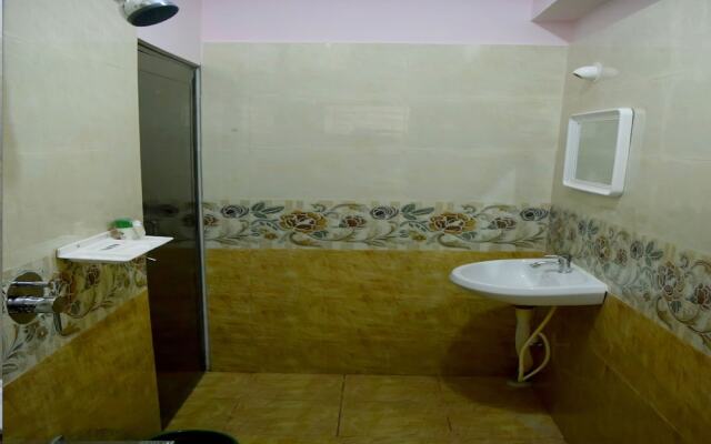 OYO 7898 Hotel Al Fa Inn