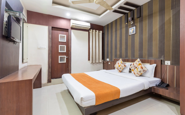 Fabhotel Shree Regency