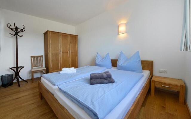 Villa Aurelia Haus1 in Porec mit Garten