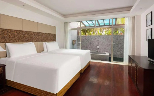 Grand Mercure Sanya Yalong Bay