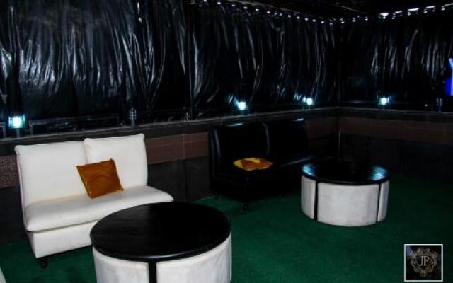 JP Suites And Lounge