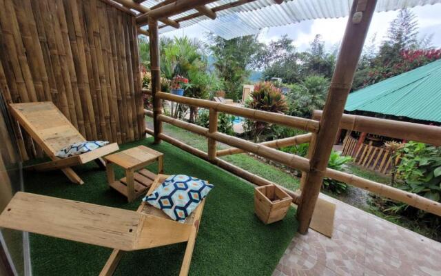 Mindo GlamBird Glamping &amp; Lodge
