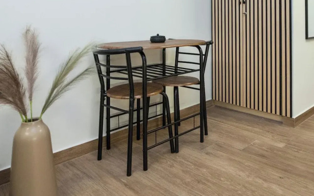 Fresh Modern 1 Bd Apt in Vibrant Patisia