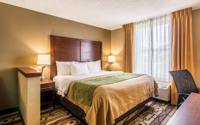 Comfort Inn & Suites
