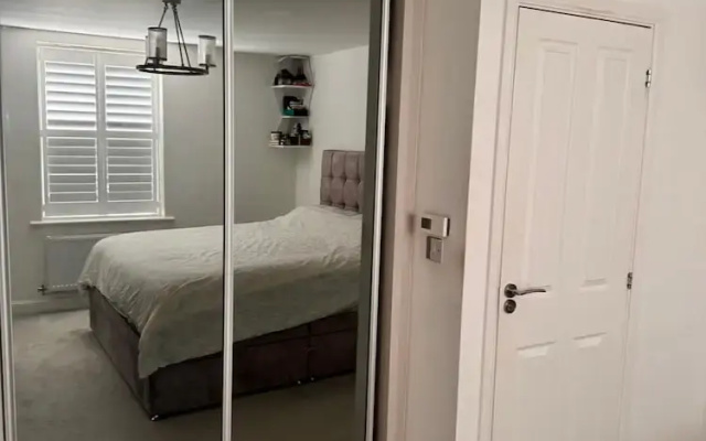 Luxurious Majestic 4 Bedroom- Free Parking