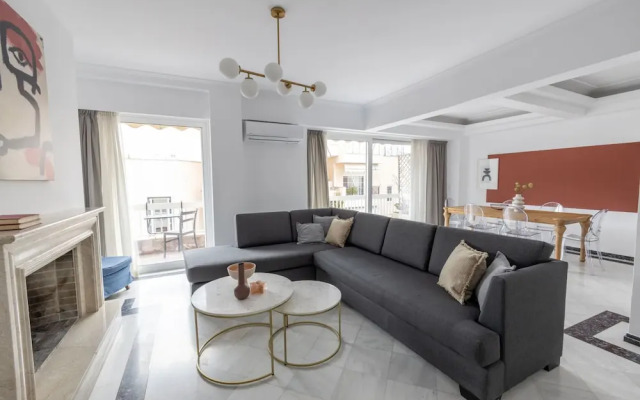 Massive 2-apartment Combo Unbeatable Acropolis Views Sleeps 9