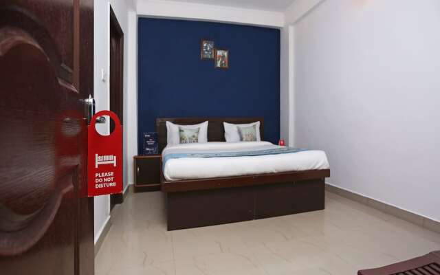 OYO 9846 Royal Plaza