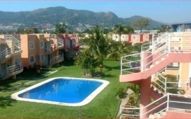 Alojamiento con piscina en Acapulco