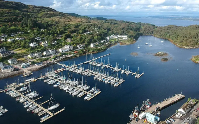 Penlea 1-bed Flat With Harbour View in Tarbert