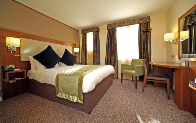 voco Letchworth Hall by IHG