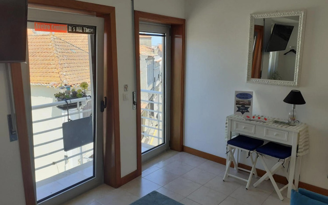Aveiro Central Its ALL there Apartment