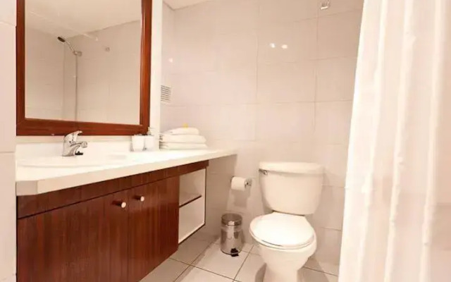 Plaza Suites Apartments