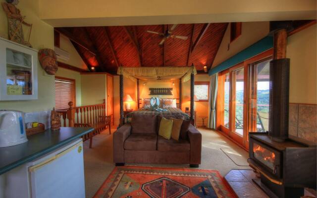 Maleny Tropical Retreat Balinese B&B