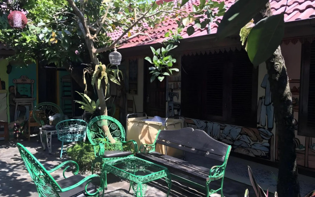 Omah Njonja Bed & Brasserie