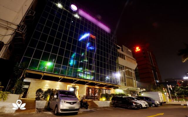 ZEN Rooms Duta Merlin