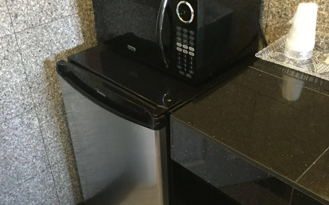 Hollywood 7 Star Motel