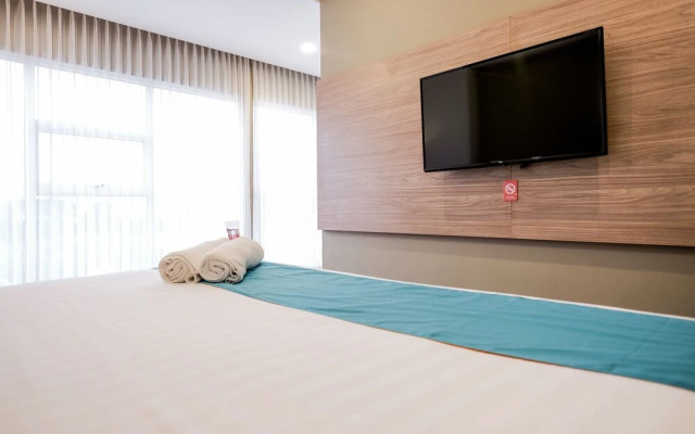 RedDoorz Premium near CBD Puri Indah