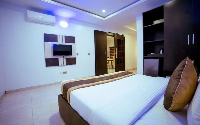 1-bedroom Flat - Sleeps 3 - Pool - Spa - Parking