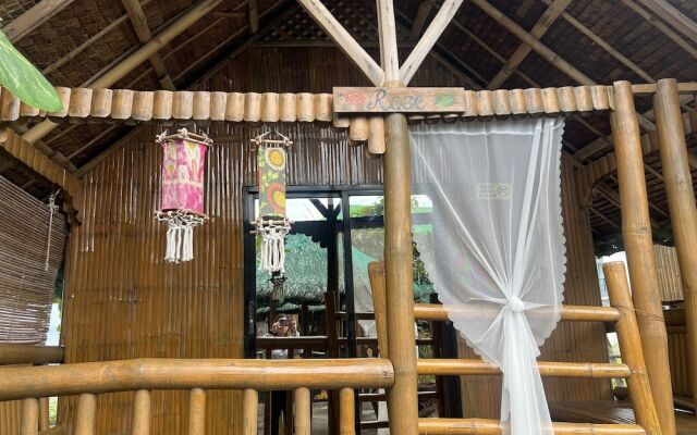 Lover'S Point Beach Front Resort