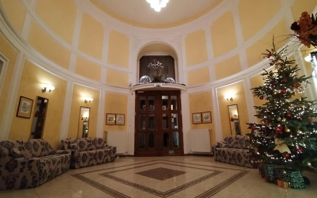 Hotel Flora