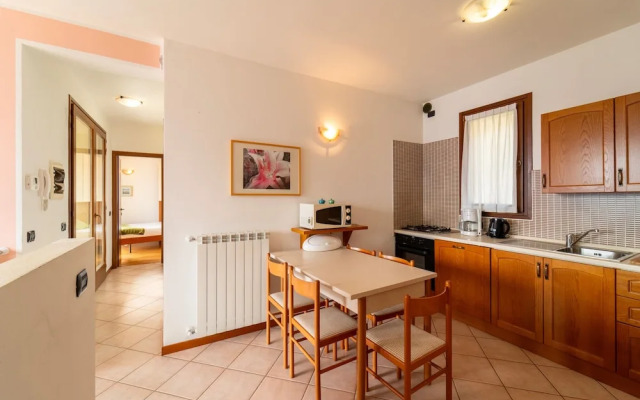 Willow Apartment with Lakeview