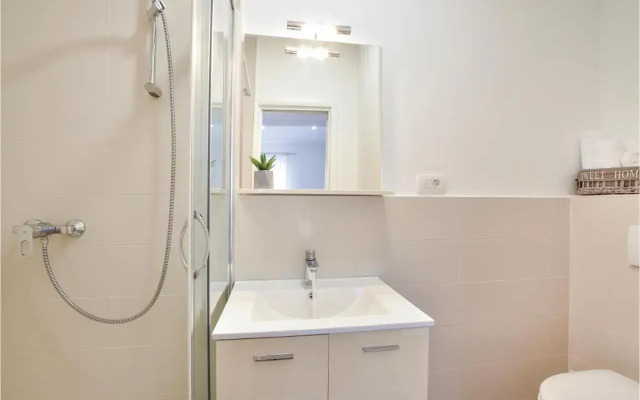 Four-Bedroom Holiday Home in Klis