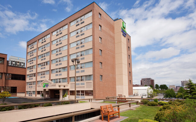 Holiday Inn Express Saint John Harbour Side, an IHG Hotel