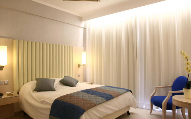 Vrissiana Boutique Beach Hotel