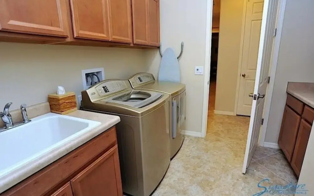 Desert Paradise By Signature Vacation Rentals