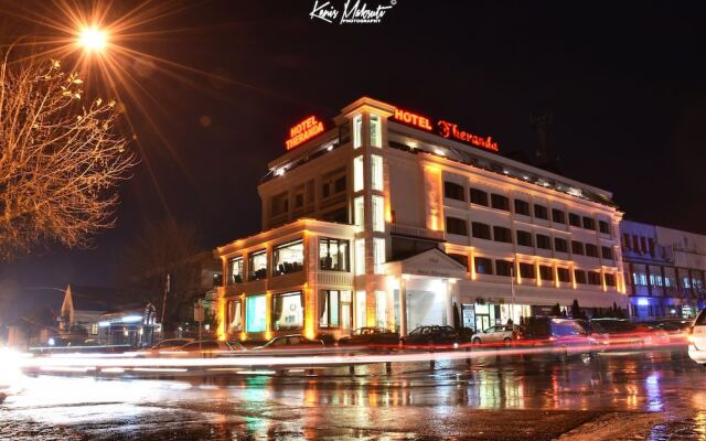 Hotel Theranda