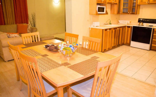 New Kingston Guest Apartment at Westbury